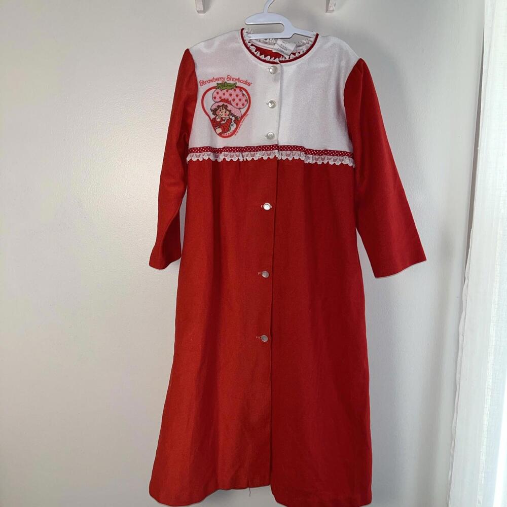 EUC Vintage 1981 Strawberry Shortcake Size 4/5 Red Flannel Robe Montgomery Ward